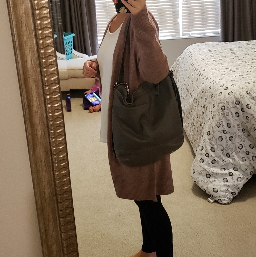 Rough & Tumble Large Open Pocket Hobo